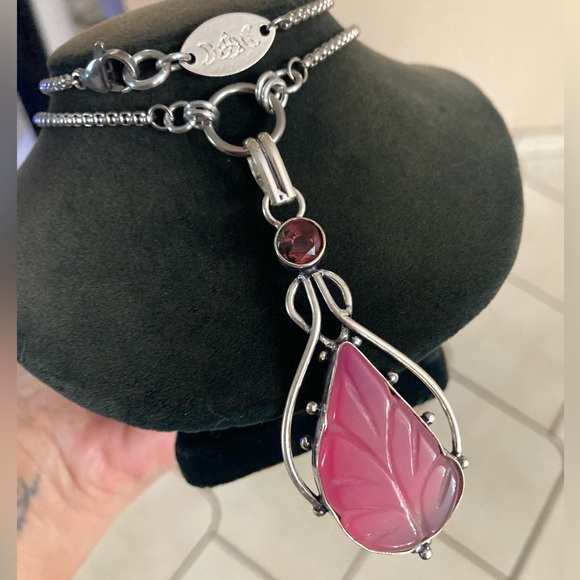 Genuine pink topaz & pink carved agate in leaf shape gemstone chain necklace - Picture 3 of 13